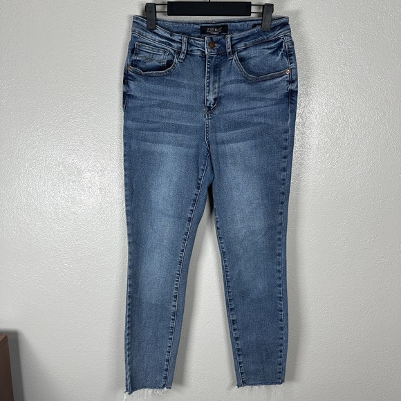 Judy Blue Denim - Judy Blue Relaxed Fit Jeans Womens Size 7/28 Medium Wash Raw Fray Hem